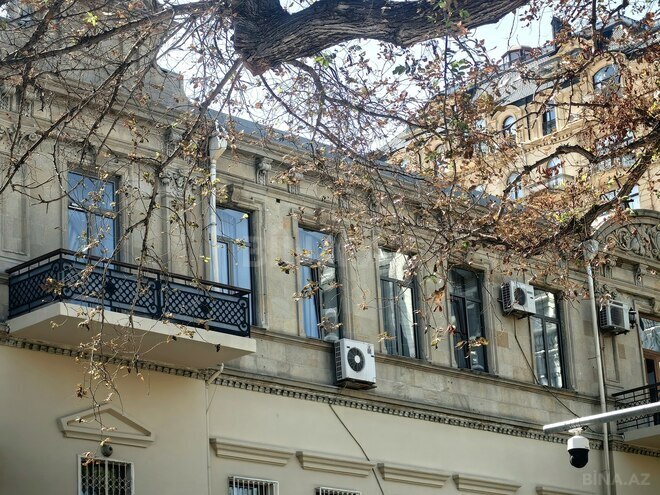 Satılır 6 otaqlı köhnə tikili 345 m², Sahil m., photo 29 from 30