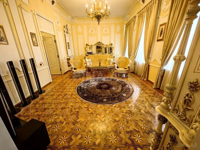 Satılır 6 otaqlı köhnə tikili 345 m², Sahil m., photo 17 from 30