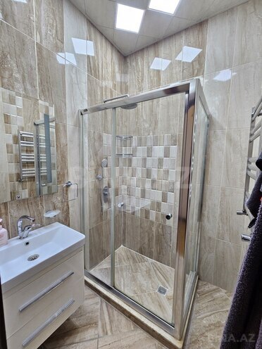 Сдаётся 3-комн. новостройка 125 м², м. Низами, photo 17 from 19