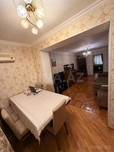 Satılır 3 otaqlı köhnə tikili 70 m², İnşaatçılar m., photo 4 from 12