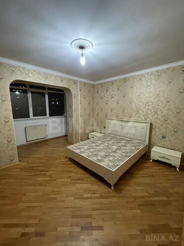 İcarəyə verilir 3 otaqlı köhnə tikili 200 m², İnşaatçılar m., photo 1 from 15