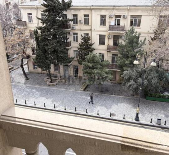 İcarəyə verilir 4 otaqlı yeni tikili 165 m², Sahil m., photo 14 from 16