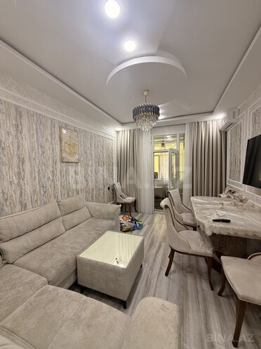 Продаётся 2-комн. новостройка 63 м², Абшеронcкий  р., photo 1 from 16