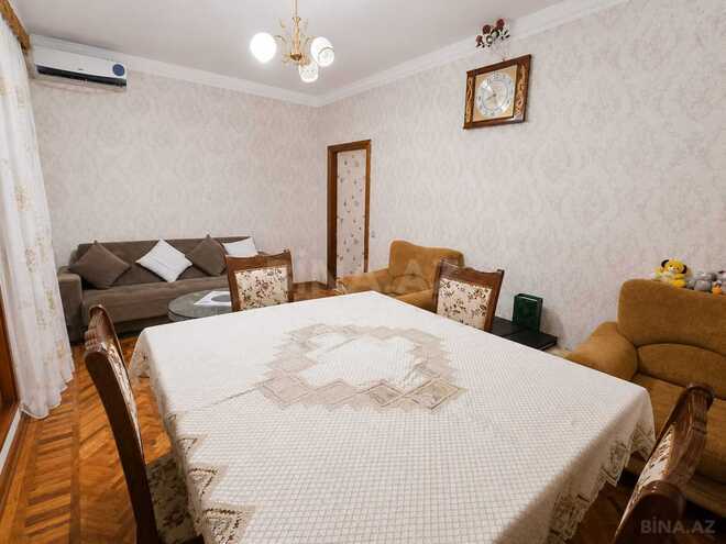 Продаётся 2-комн. вторичка 60 м², м. Нефтчиляр, photo 3 from 12