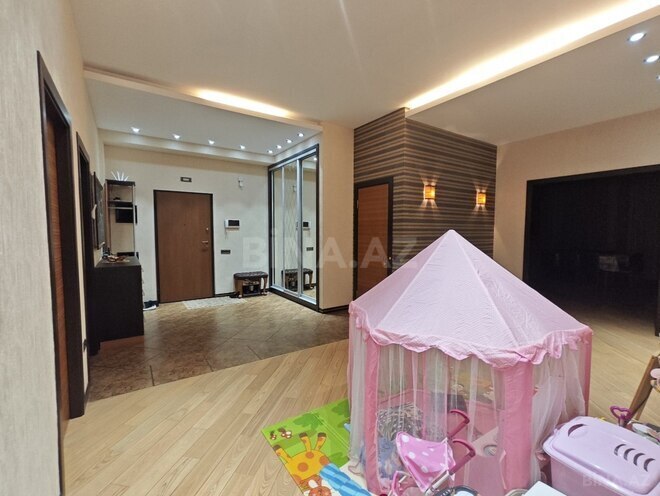 Satılır 4 otaqlı yeni tikili 200 m², 28 May m., photo 15 from 19
