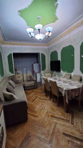 Продаётся 3-комн. вторичка 60 м², м. Элмляр Академиясы, photo 4 from 8