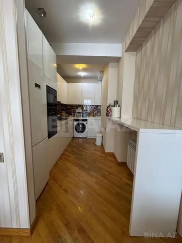 Продаётся 2-комн. новостройка 70 м², м. Кара Караев, photo 8 from 13