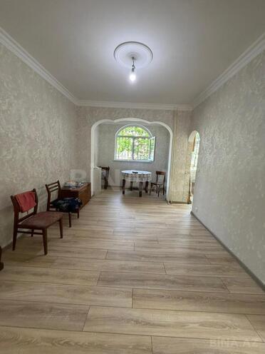 Satılır 2 otaqlı köhnə tikili 55 m², Memar Əcəmi m., photo 1 from 13