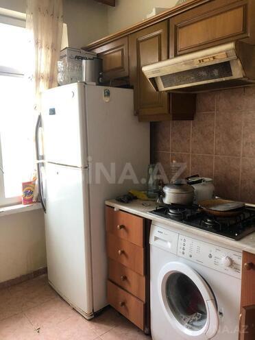 Сдаётся 3-комн. вторичка 65 м², м. Элмляр Академиясы, photo 4 from 9