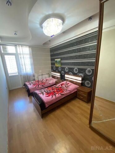 Сдаётся 3-комн. новостройка 110 м², м. Низами, photo 12 from 17