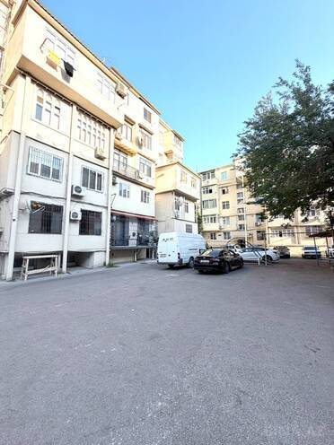 Продаётся 3-комн. вторичка 88 м², м. Низами, photo 1 from 15