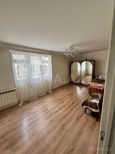 Продаётся 4-комн. вторичка 105 м², м. Нефтчиляр, photo 5 from 12