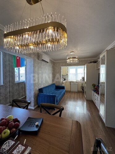 Продаётся 2-комн. вторичка 45 м², Бинагадинский р., photo 4 from 14