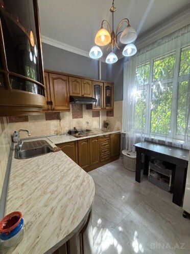 Сдаётся 3-комн. вторичка 80 м², Насиминский  р., photo 1 from 14