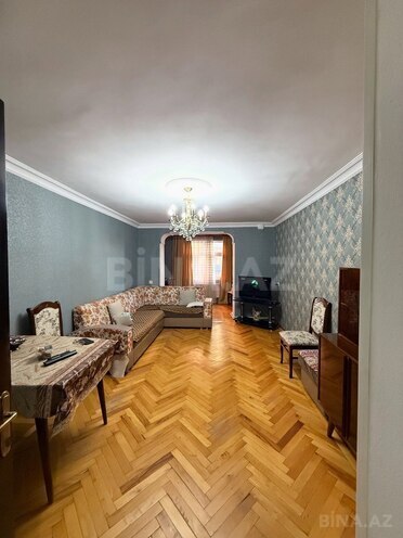 Satılır 3 otaqlı köhnə tikili 75 m², Elmlər Akademiyası m., photo 4 from 11