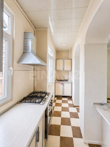 İcarəyə verilir 3 otaqlı köhnə tikili 85 m², Nizami m., photo 8 from 11