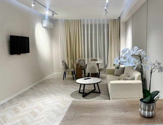 Сдаётся 2-комн. новостройка 84 м², м. 28 мая, photo 1 from 19