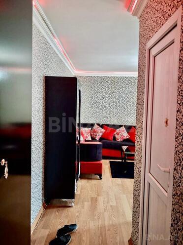 Продаётся 2-комн. вторичка 40 м², м. Кара Караев, photo 4 from 10