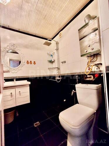 Продаётся 2-комн. вторичка 40 м², м. Кара Караев, photo 8 from 10