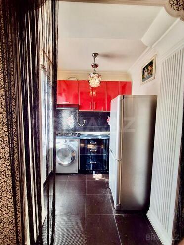 Продаётся 2-комн. вторичка 40 м², м. Кара Караев, photo 5 from 10