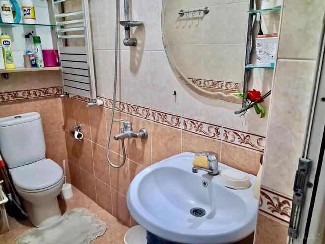 Продаётся 1-комн. вторичка 32 м², м. Кара Караев, photo 14 from 15
