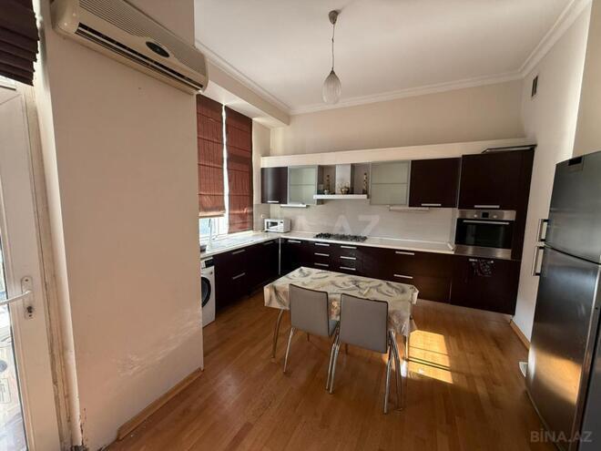Сдаётся 4-комн. новостройка 140 м², м. Элмляр Академиясы, photo 5 from 16