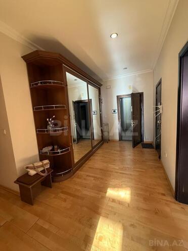 Сдаётся 4-комн. новостройка 140 м², м. Элмляр Академиясы, photo 11 from 16