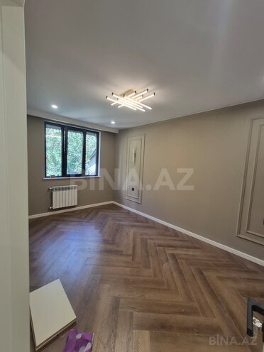 Продаётся 3-комн. вторичка 65 м², м. Элмляр Академиясы, photo 1 from 12