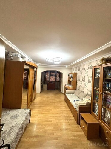 Продаётся 3-комн. вторичка 90 м², м. Нефтчиляр, photo 8 from 22