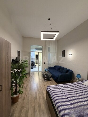 Satılır 2 otaqlı köhnə tikili 60 m², Sahil m., photo 1 from 14