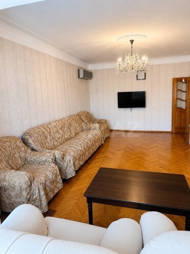 Satılır 3 otaqlı köhnə tikili 90 m², Nərimanov r., photo 3 from 15