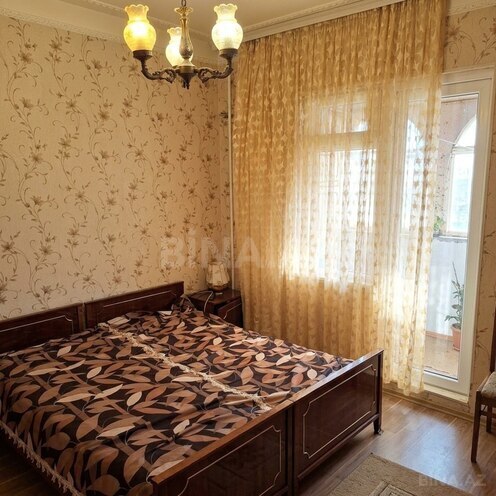 Satılır 4 otaqlı köhnə tikili 103.7 m², Yeni Günəşli q., photo 4 from 6