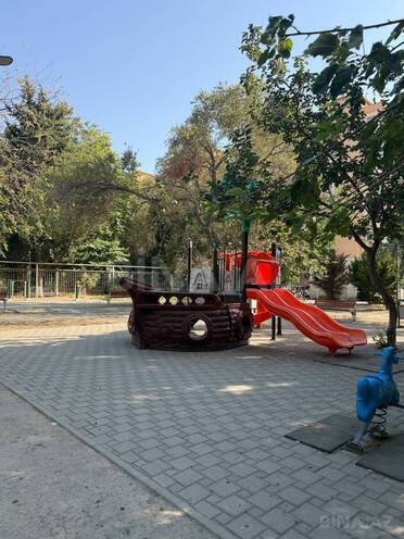 Satılır 2 otaqlı köhnə tikili 60 m², Bakıxanov q., photo 11 from 13