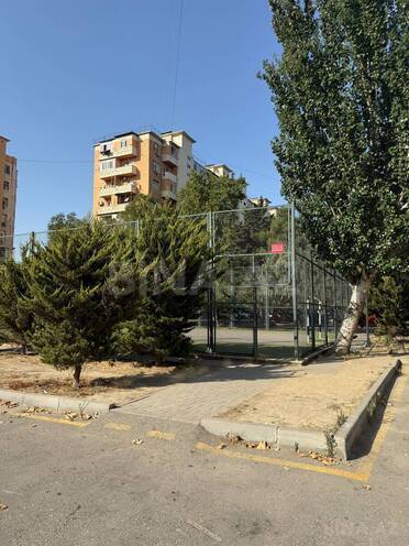 Satılır 2 otaqlı köhnə tikili 60 m², Bakıxanov q., photo 12 from 13