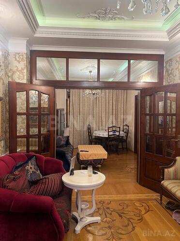 Продаётся 5-комн. новостройка 247 м², м. Низами, photo 9 from 19