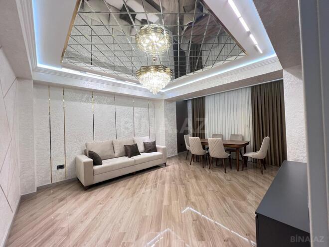 Продается 3-комн. новостройка 115 м², м. Кара Караев, photo 1 from 31