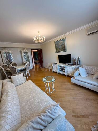 İcarəyə verilir 3 otaqlı köhnə tikili 75 m², 28 May m., photo 3 from 12