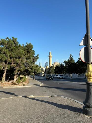 Satılır 2 otaqlı köhnə tikili 40 m², Elmlər Akademiyası m., photo 1 from 15