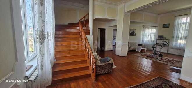 Продаётся 7-комн. дом/дача 600 м², м. Кара Караев, photo 17 from 30