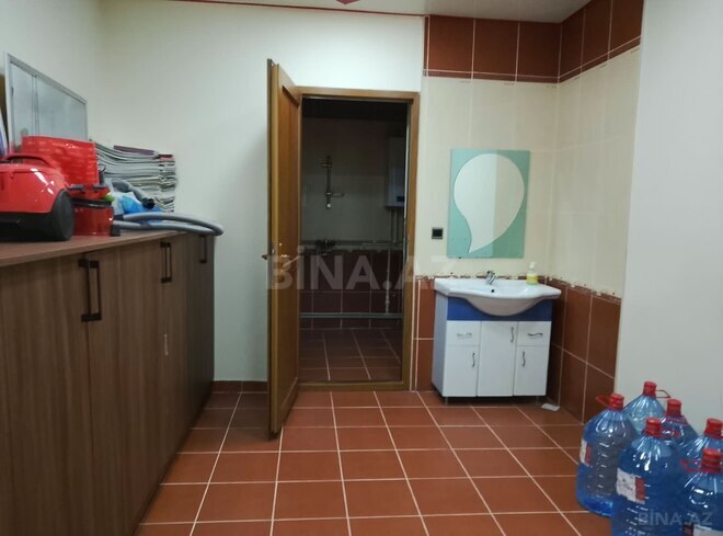 Продаётся 6-комн. офис 280 м², м. Элмляр Академиясы, photo 31 from 32