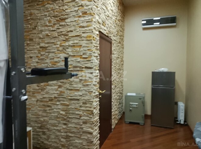 Продаётся 6-комн. офис 280 м², м. Элмляр Академиясы, photo 20 from 32