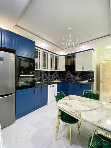 Сдаётся 3-комн. новостройка 145 м², м. 8 ноября, photo 1 from 19