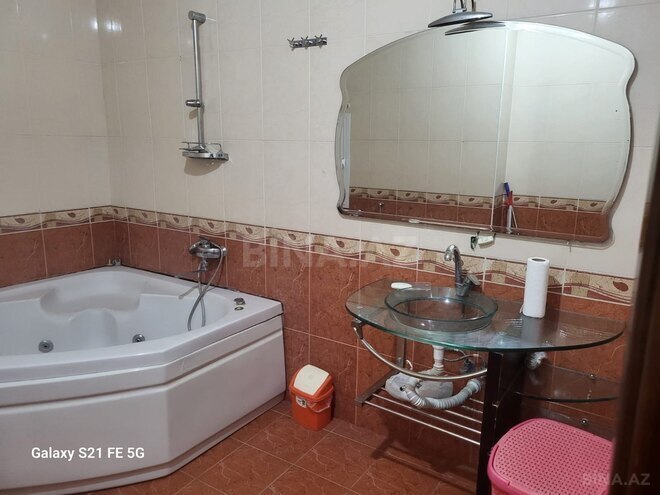 İcarəyə verilir 3 otaqlı yeni tikili 140 m², 28 May m., photo 15 from 18