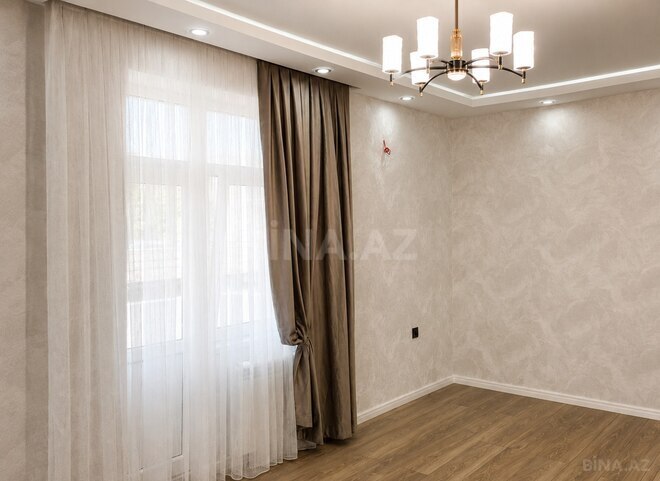 Продаётся 2-комн. вторичка 66 м², м. Ази Асланов, photo 3 from 16