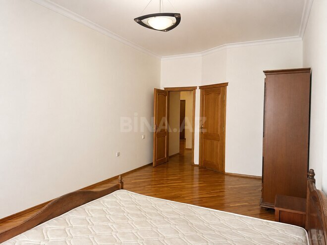 Satılır 4 otaqlı yeni tikili 211 m², 28 May m., photo 6 from 17