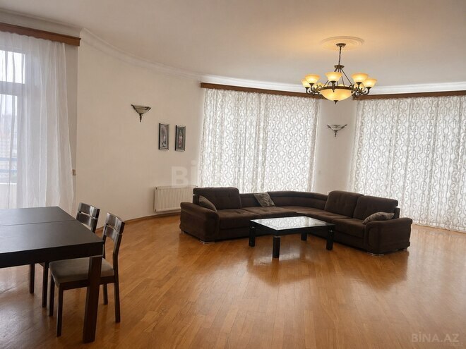 Satılır 4 otaqlı yeni tikili 211 m², 28 May m., photo 3 from 17