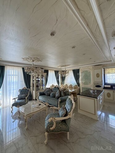 Продаётся 3-комн. вторичка 143.5 м², м. 8 ноября, photo 1 from 20