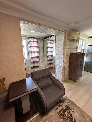 Продаётся 2-комн. вторичка 40 м², м. Кара Караев, photo 14 from 16