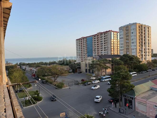 Satılır 3 otaqlı köhnə tikili 75 m², Sahil q., photo 11 from 17