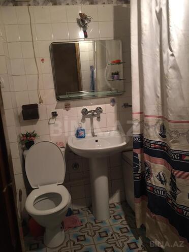Satılır 3 otaqlı köhnə tikili 75 m², İnşaatçılar m., photo 16 from 17